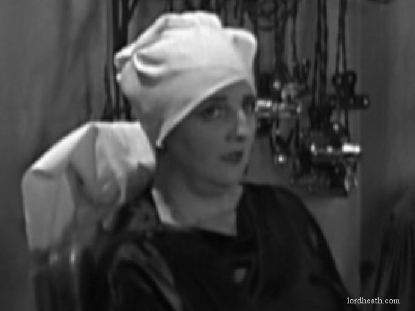 Ellinor Vanderveer in Soup And Fish (1934)